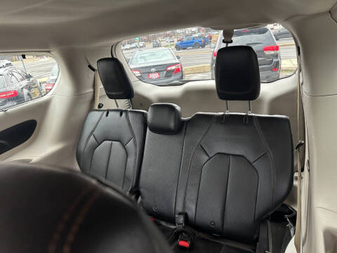 2018 Chrysler Pacifica Touring L