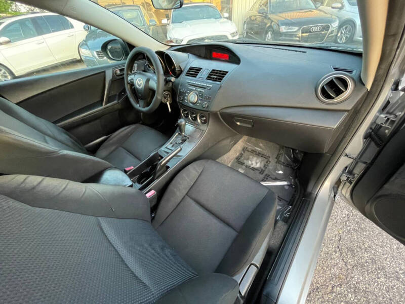2011 Mazda MAZDA3 i Sport