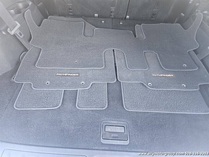 2014 Nissan Pathfinder Platinum