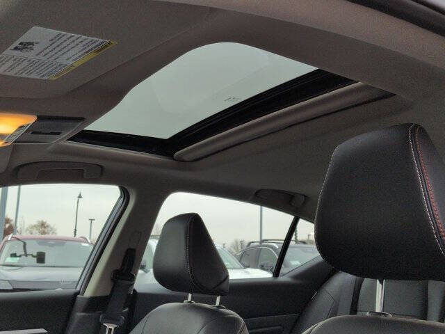 2025 Nissan Altima 2.5 SR