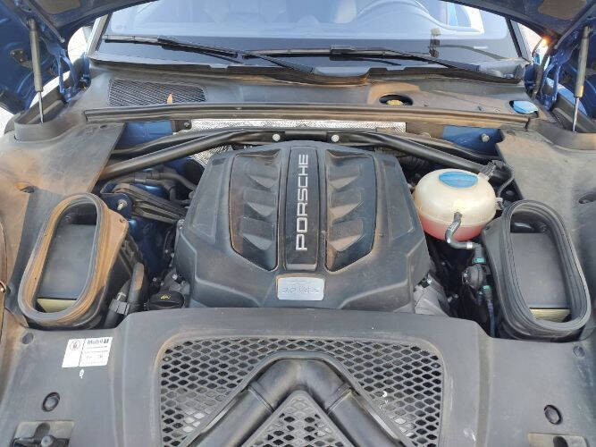 2015 Porsche Macan S