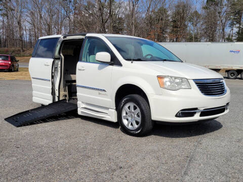 2011 Chrysler WHEELCHAIR VAN