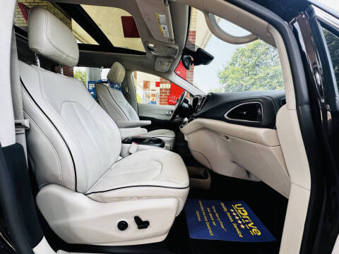 2018 Chrysler Pacifica Hybrid Limited