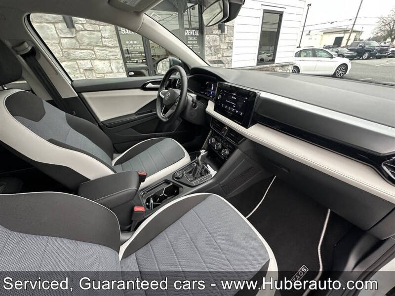 2025 Volkswagen Taos S 4Motion