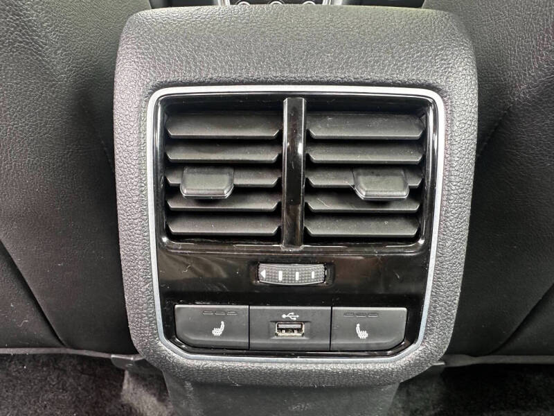 2017 Volkswagen Passat 1.8T SEL Premium