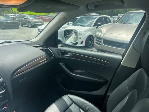 2012 Audi Q5 2.0T quattro Premium Plus