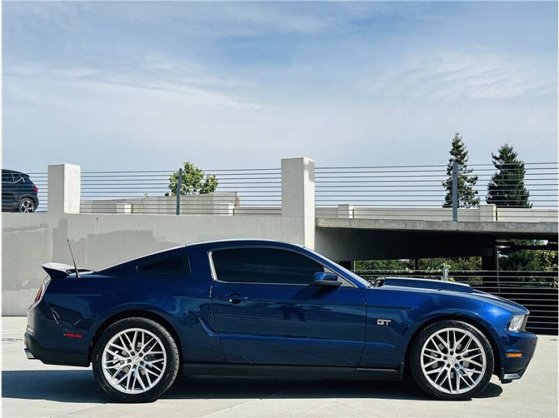 2010 Ford Mustang GT Premium