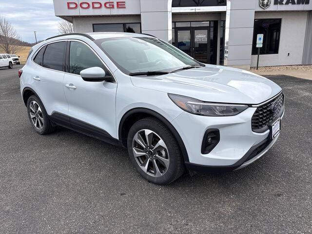 2025 Ford Escape Platinum