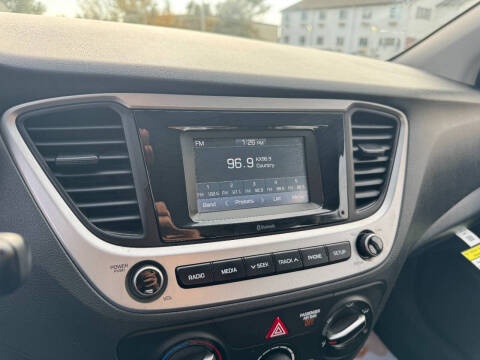 2020 Hyundai Accent SE