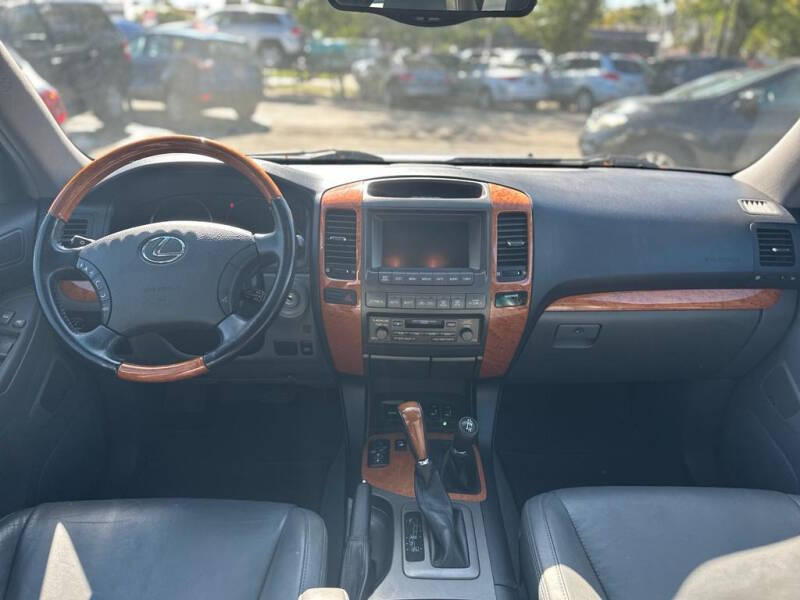 2004 Lexus GX 470