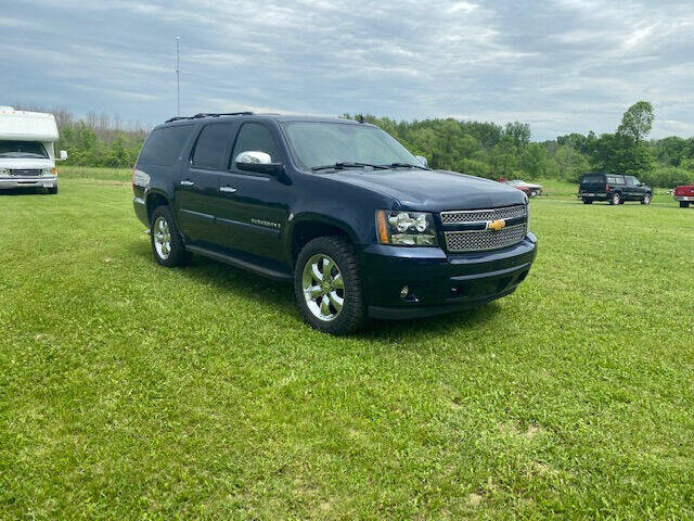 2007 Chevrolet Suburban for sale at Dave's Auto & Truck in Campbellsport WI