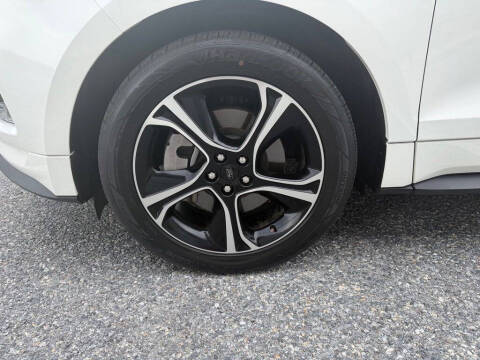 2023 Ford Edge ST