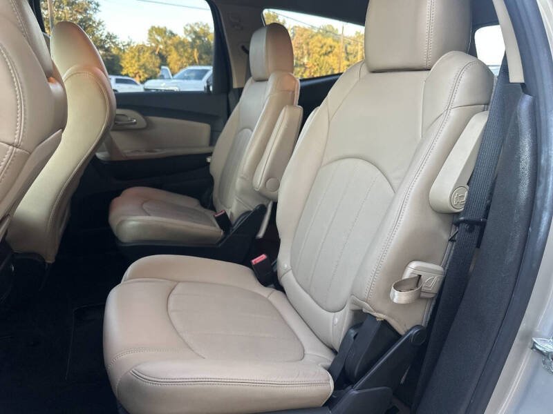 2011 Chevrolet Traverse LTZ