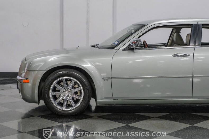 2005 Chrysler 300 C