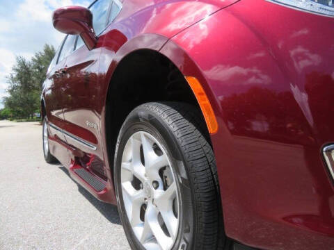 2020 Chrysler Pacifica Touring L Plus