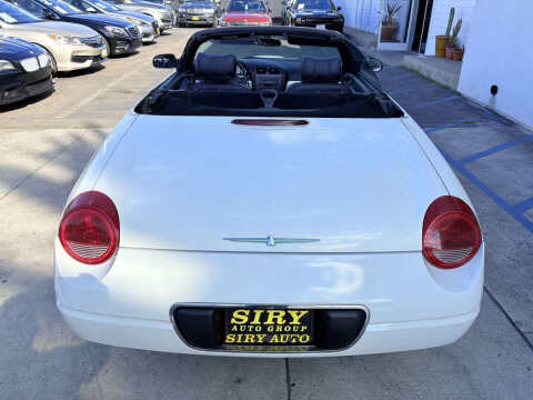 2003 Ford Thunderbird