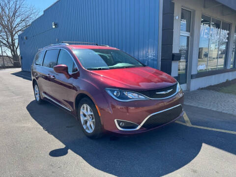 2018 Chrysler Pacifica Touring L Plus