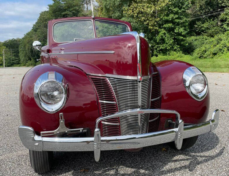 1940 Ford Deluxe