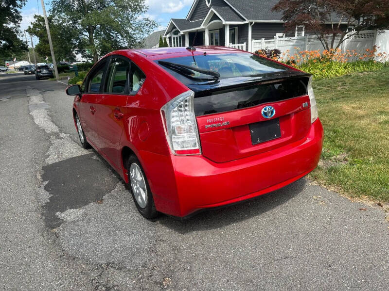2010 Toyota Prius III