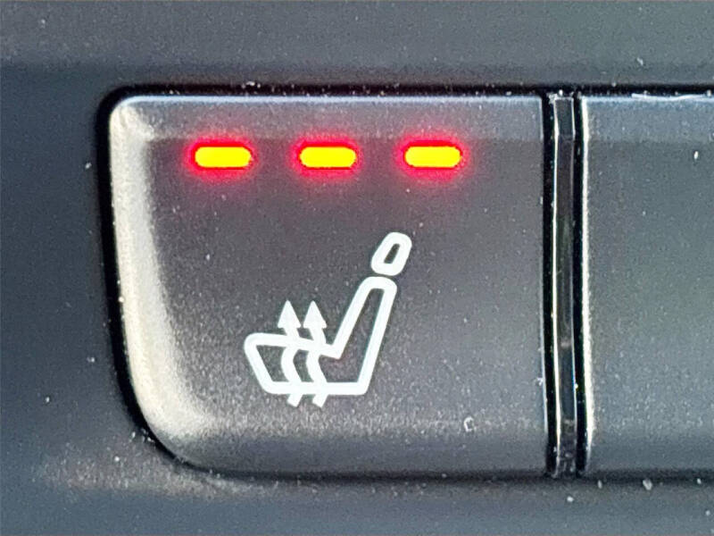 2018 Infiniti QX30 Luxury