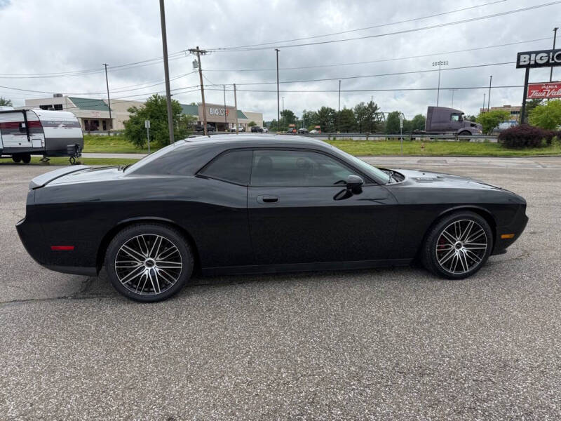 2010 Dodge Challenger SRT8