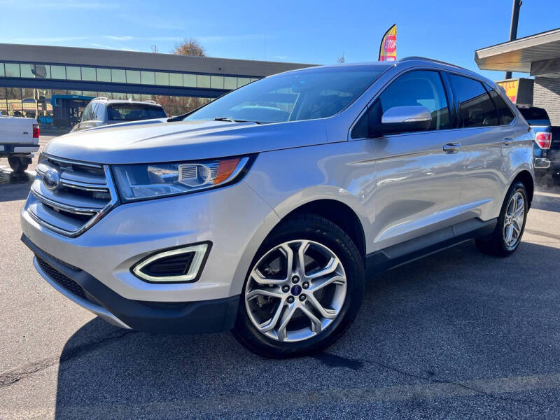 2015 Ford Edge Titanium photo 2