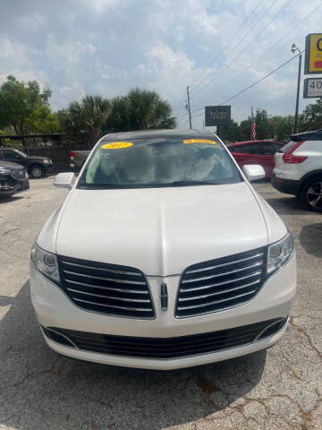 2017 Lincoln MKT