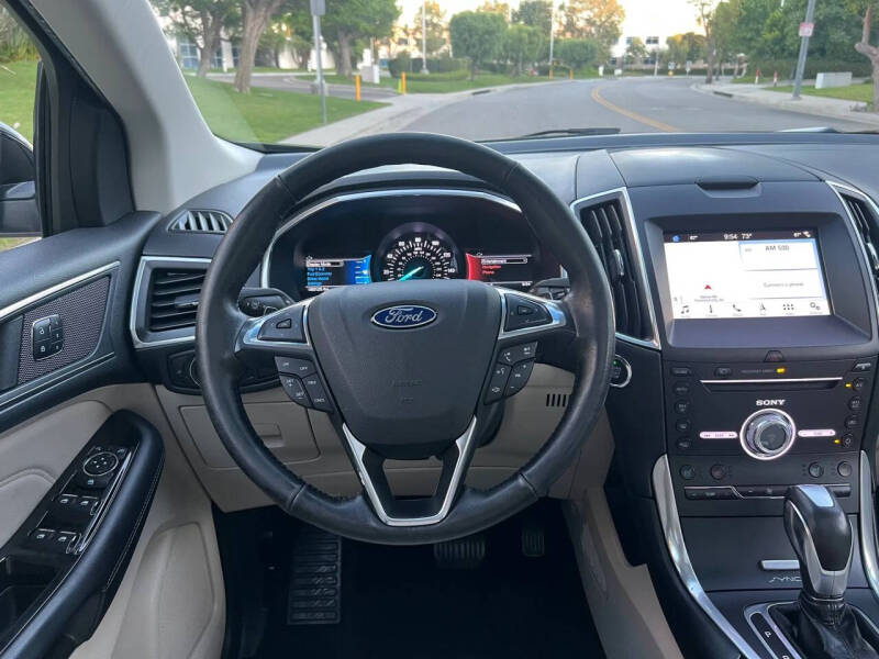 2017 Ford Edge Titanium