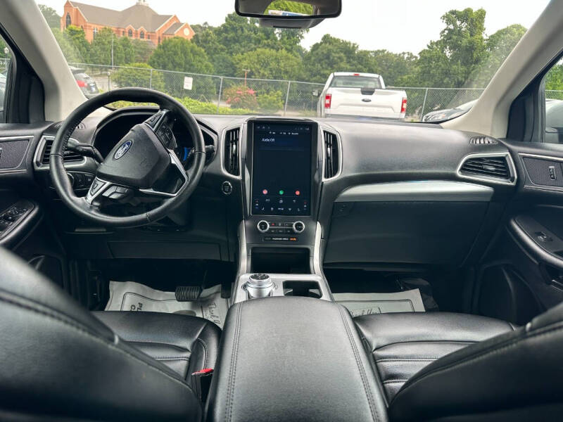 2022 Ford Edge SEL