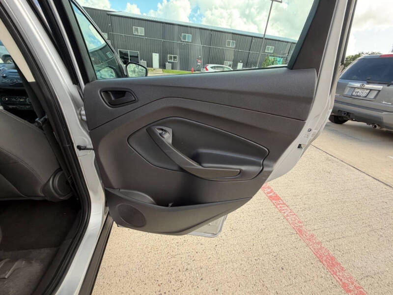 2017 Ford Escape S