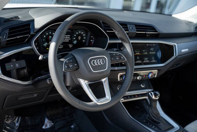 2025 Audi Q3 quattro S line Premium 45 TFSI