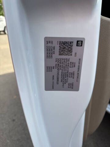 2025 Chevrolet Express 2500