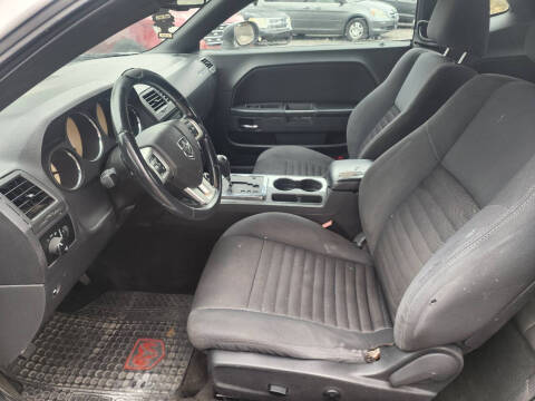 2012 Dodge Challenger SXT