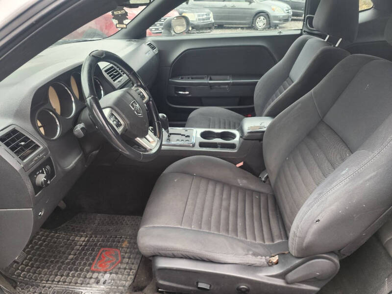 2012 Dodge Challenger SXT