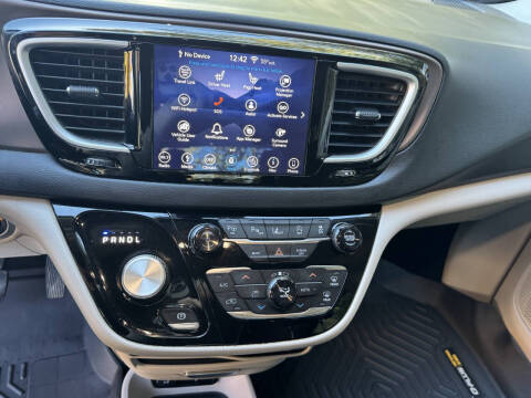 2019 Chrysler Pacifica Touring L
