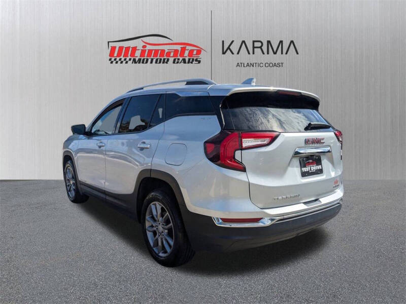 2022 GMC Terrain SLT