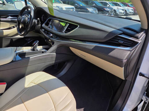 2020 Buick Enclave Essence