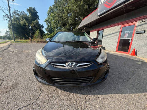 2013 Hyundai Accent GLS