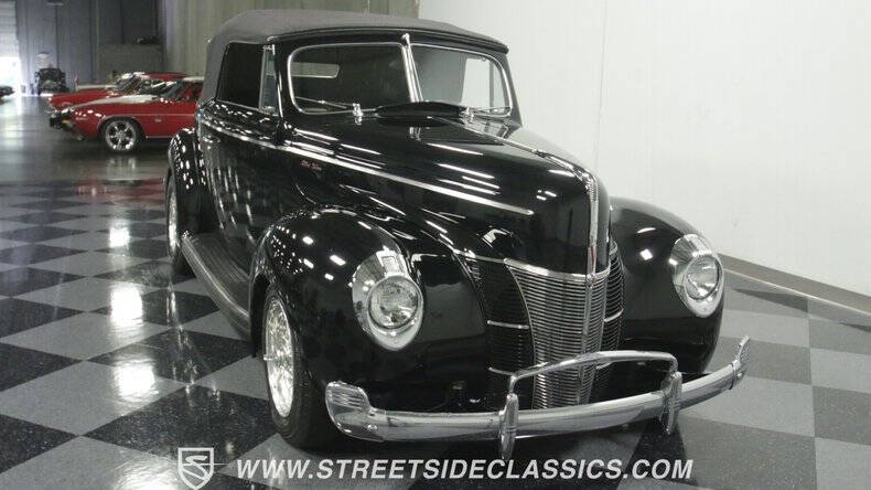 1940 Ford Deluxe