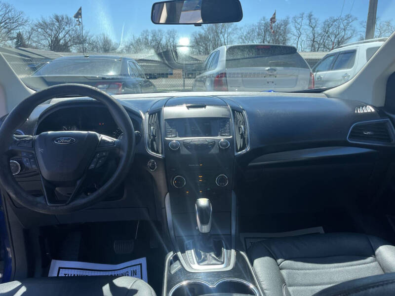Image 9 of 2015 Ford Edge SE