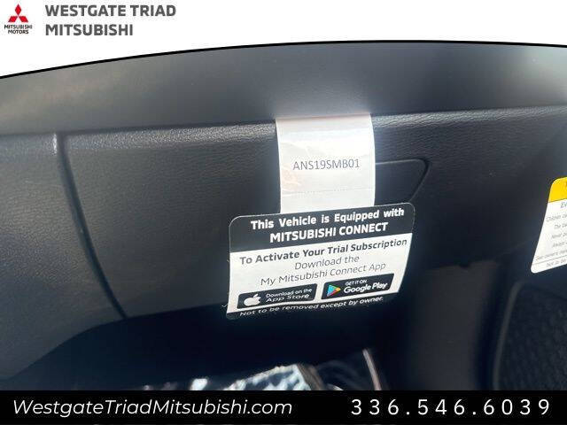 2025 Mitsubishi Outlander SE