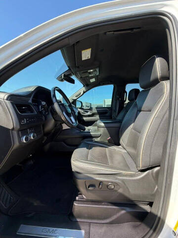 2021 GMC Yukon XL SLT