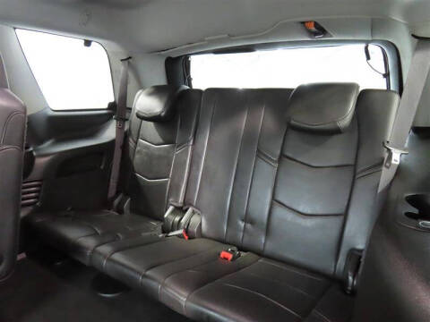 2016 Cadillac Escalade Luxury Collection