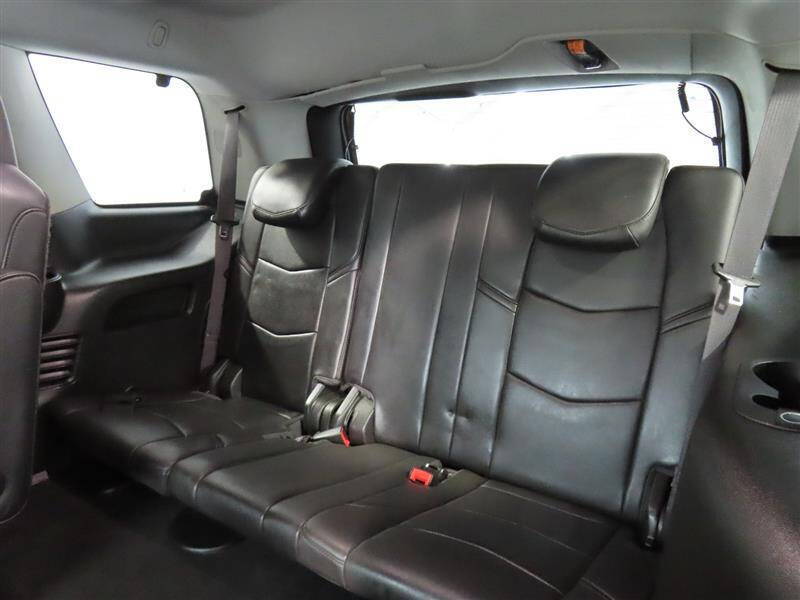 2016 Cadillac Escalade Luxury Collection