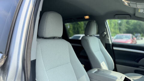 2018 Toyota Highlander LE