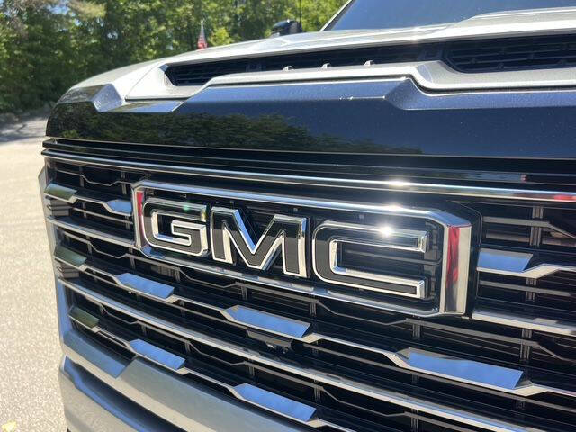 2024 GMC Sierra 2500HD AT4 - Photo 16
