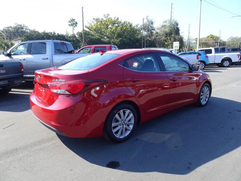 2015 Hyundai Elantra SE
