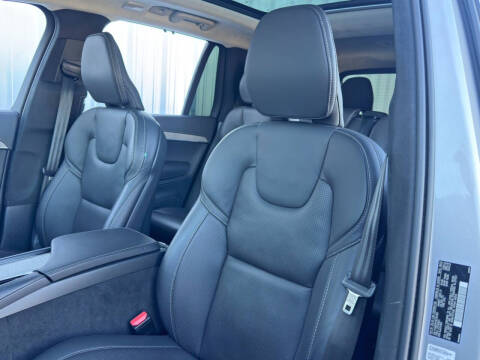 2024 Volvo XC90 B6 Ultimate Bright Theme 7P