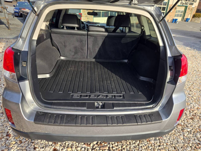 2011 Subaru Outback 2.5i Limited