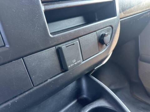 2023 GMC Savana 2500